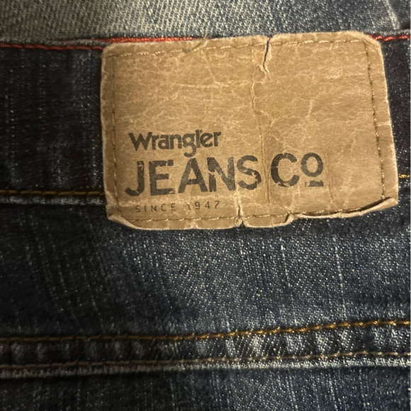 Wranglers | Relaxed Straight Jeans - Picture 5 of 7